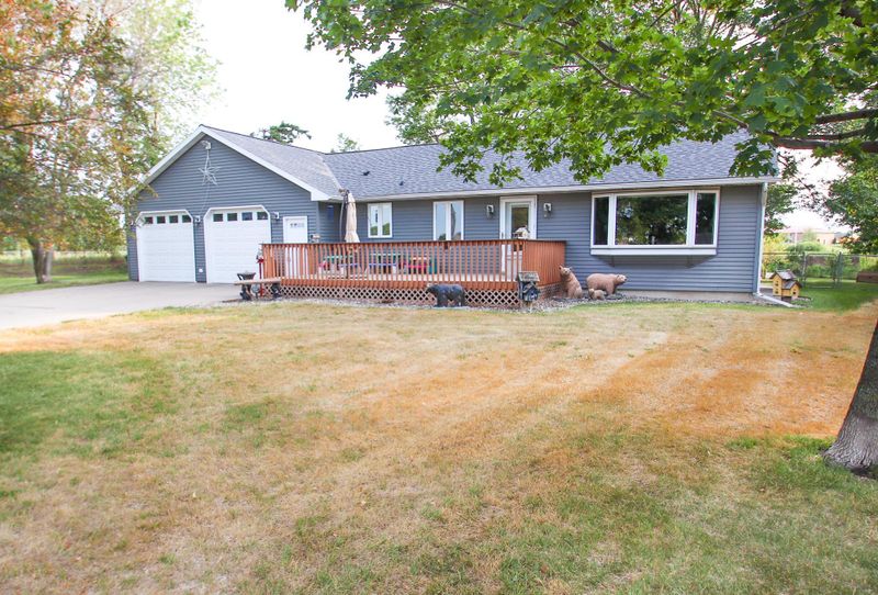 663 5th Ave SE, Melrose, MN 56352