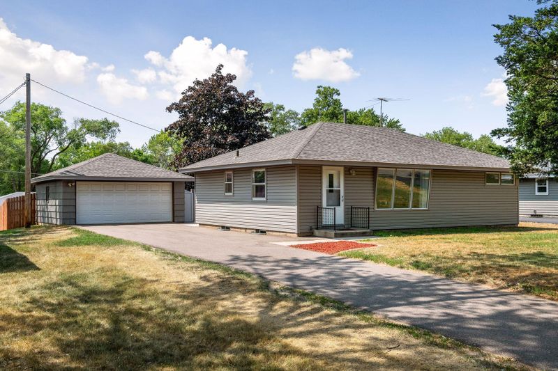11556 Ilex St NW, Coon Rapids, MN 55448