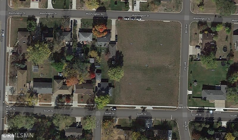 742 Washington St, Anoka, MN 55303