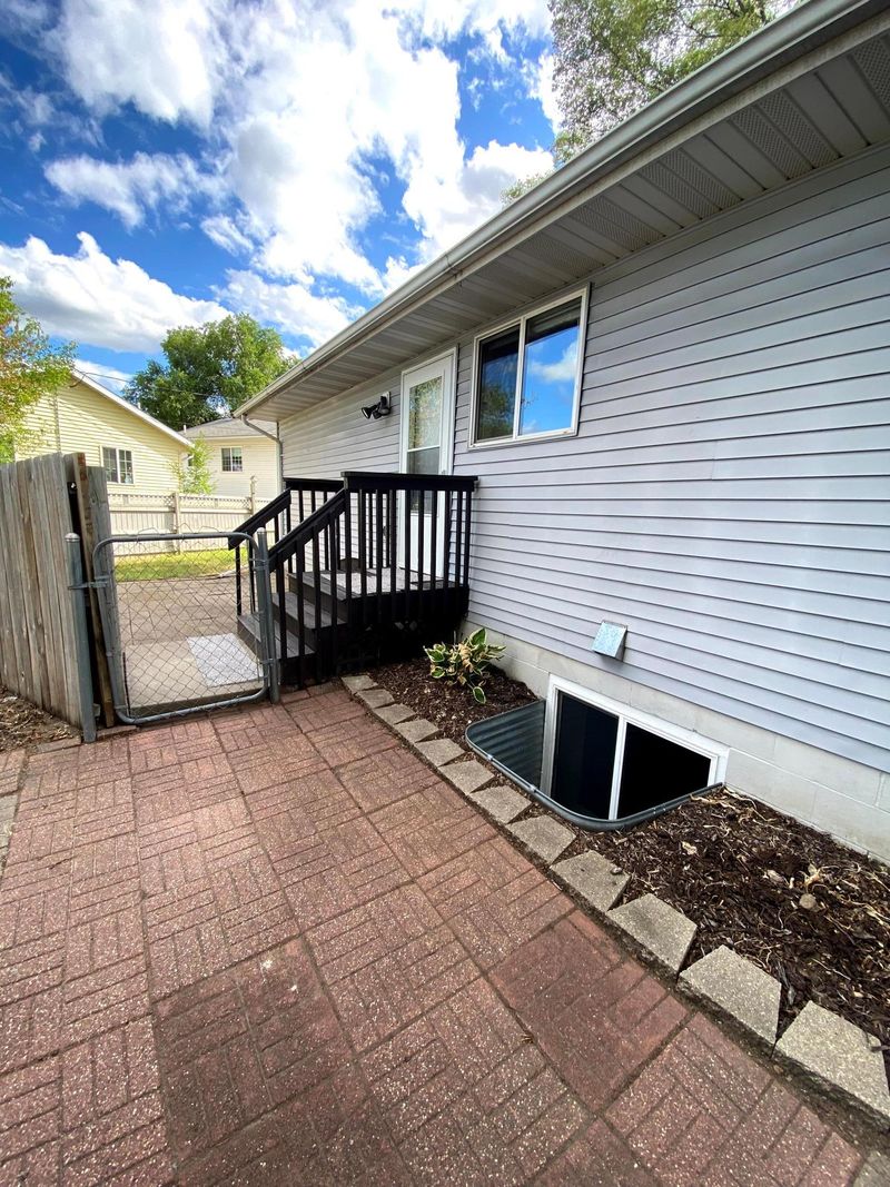 1014 Breckenridge Ave, Saint Cloud, MN 56303
