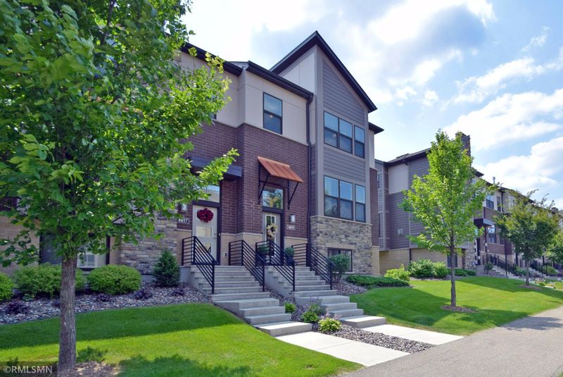 4019 River Valley Way, Eagan, MN 55122