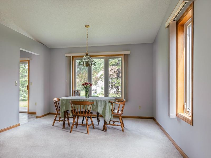 3492 Valento Cir, Vadnais Heights, MN 55127