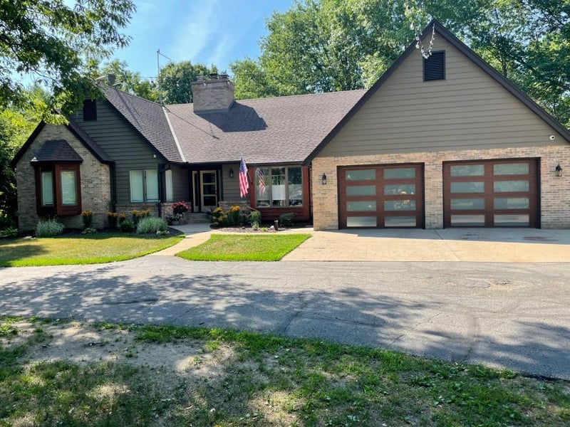 8381 Oak Rd, Saint Joseph, MN 56374