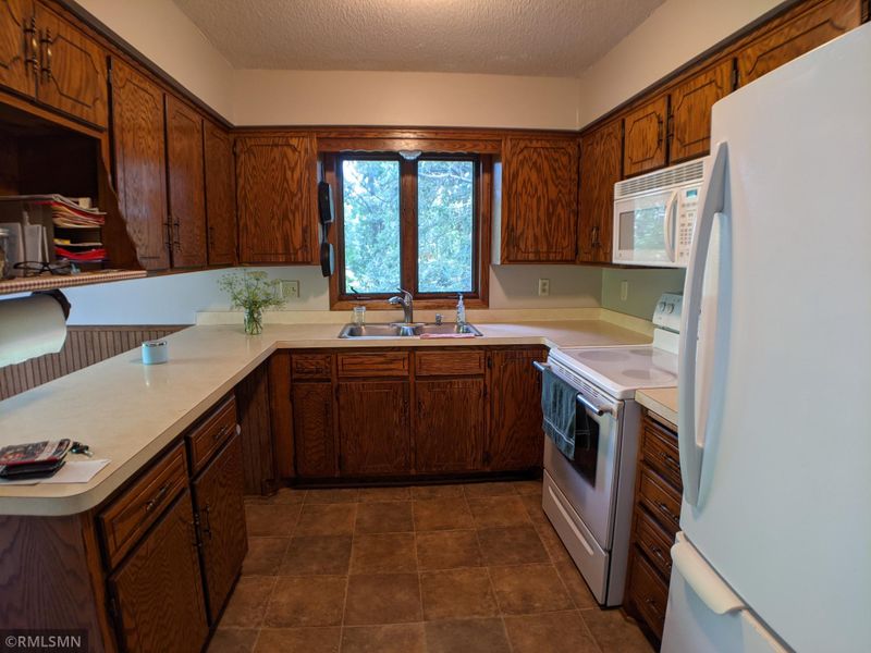 9866 185th Ave SE, Becker, MN 55308