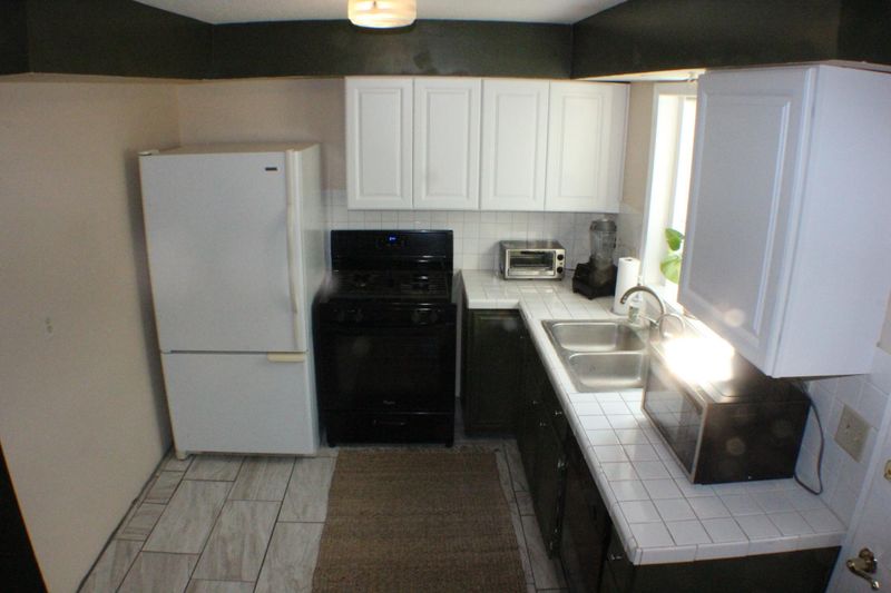3650 Brookdale Dr N, Brooklyn Park, MN 55443