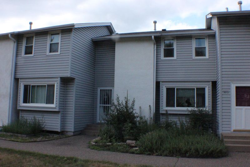 3650 Brookdale Dr N, Brooklyn Park, MN 55443