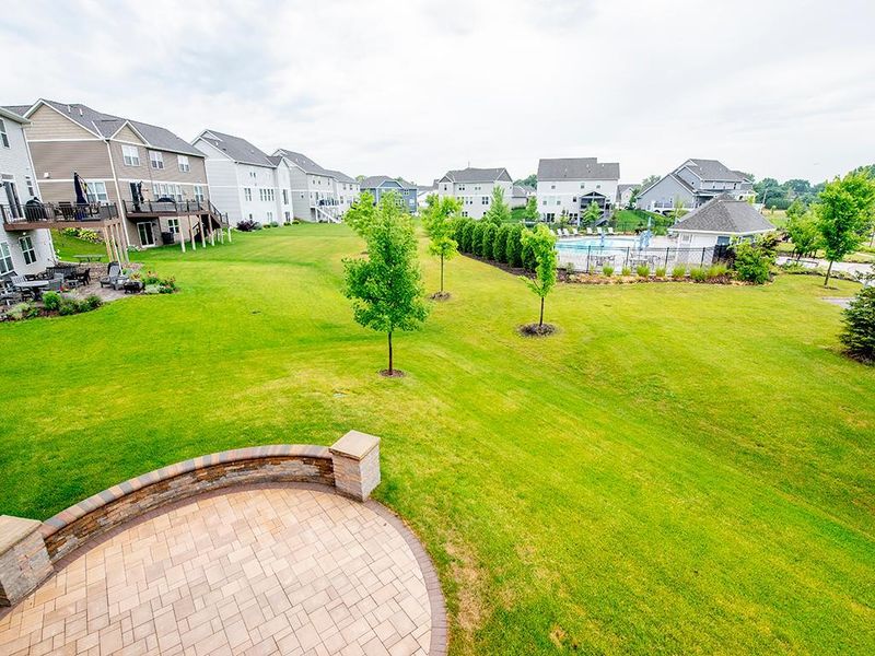 1330 Shadow Creek Curve, Eagan, MN 55123