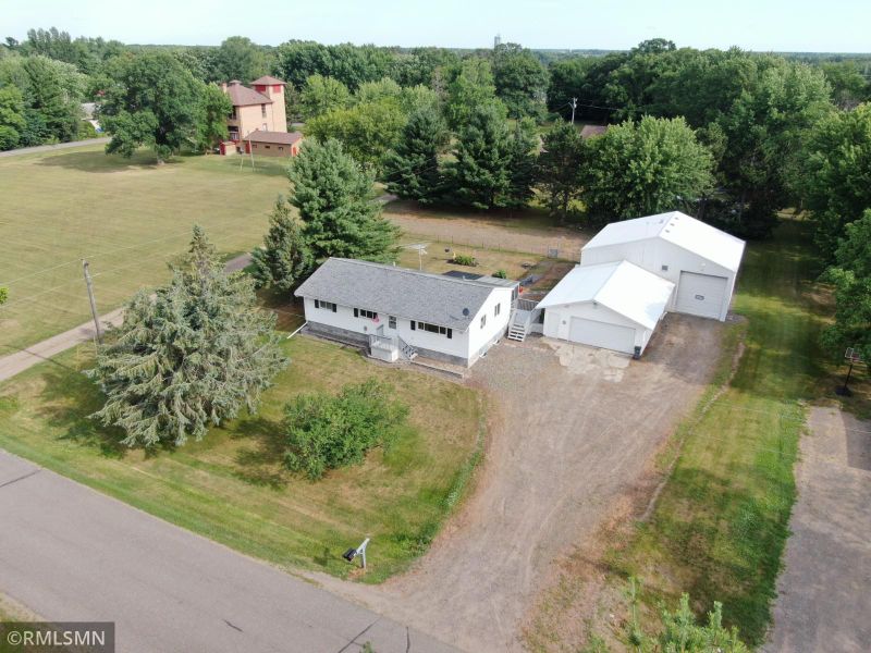 138 School St, Foreston, MN 56330