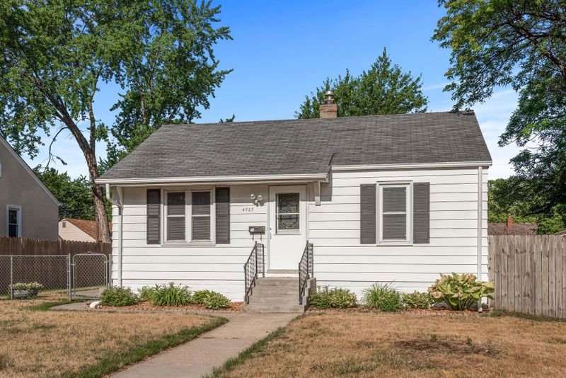 4727 Emerson Ave N, Minneapolis, MN 55430