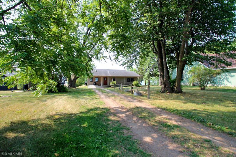 11731 89th St NW, Annandale, MN 55302