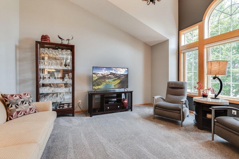 12836 Avocet St NW, Coon Rapids, MN 55448