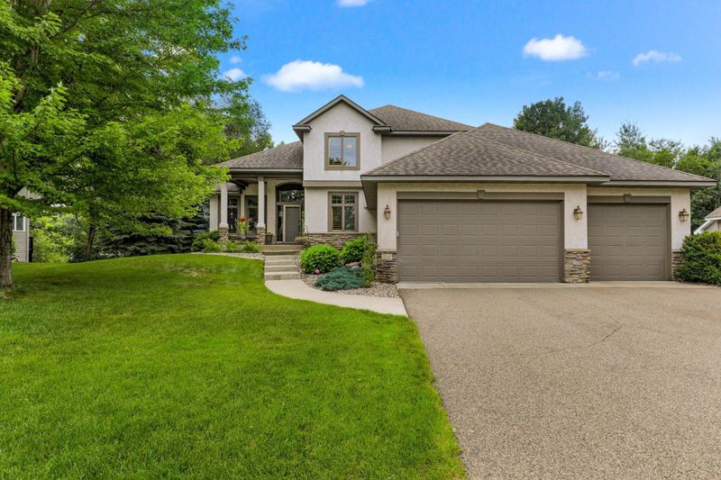 2232 Estates Dr, Eagan, MN 55122