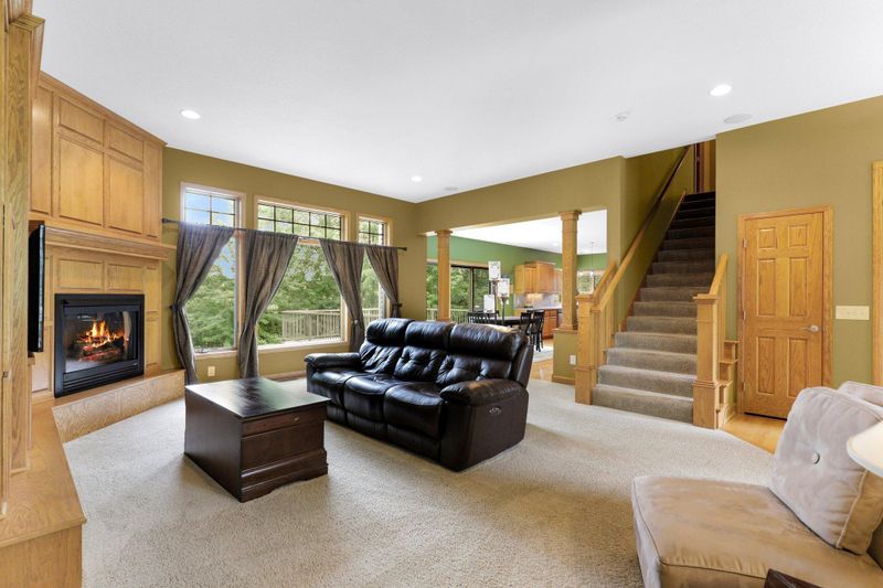 2232 Estates Dr, Eagan, MN 55122