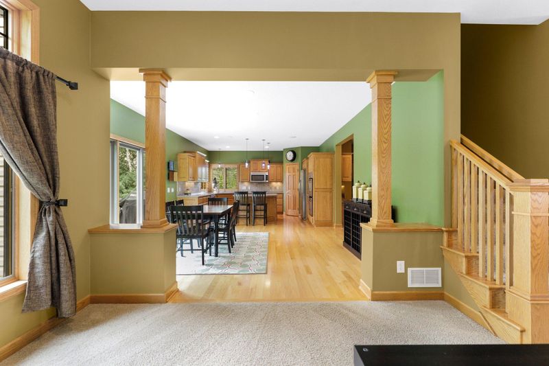 2232 Estates Dr, Eagan, MN 55122