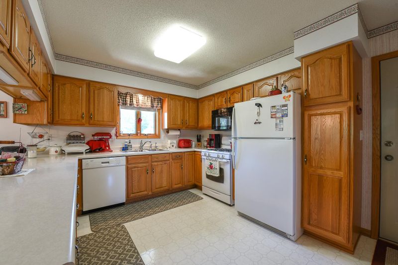 5805 57th Ave SW, Pine River, MN 56474
