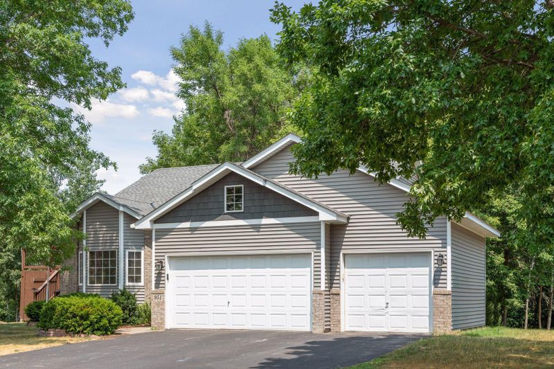 951 Territorial Rd NE, Blaine, MN 55434