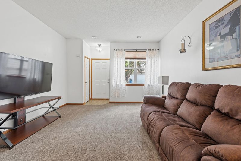 9060 Holly Ln N, Maple Grove, MN 55311