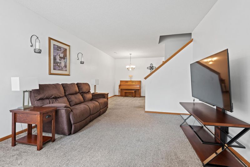 9060 Holly Ln N, Maple Grove, MN 55311