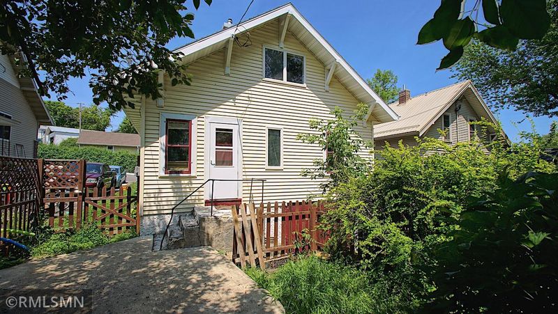 1079 Putnam Ave, Red Wing, MN 55066