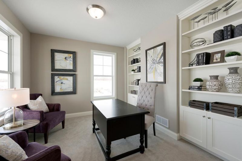 5055 Boulder Ln, Chaska, MN 55318