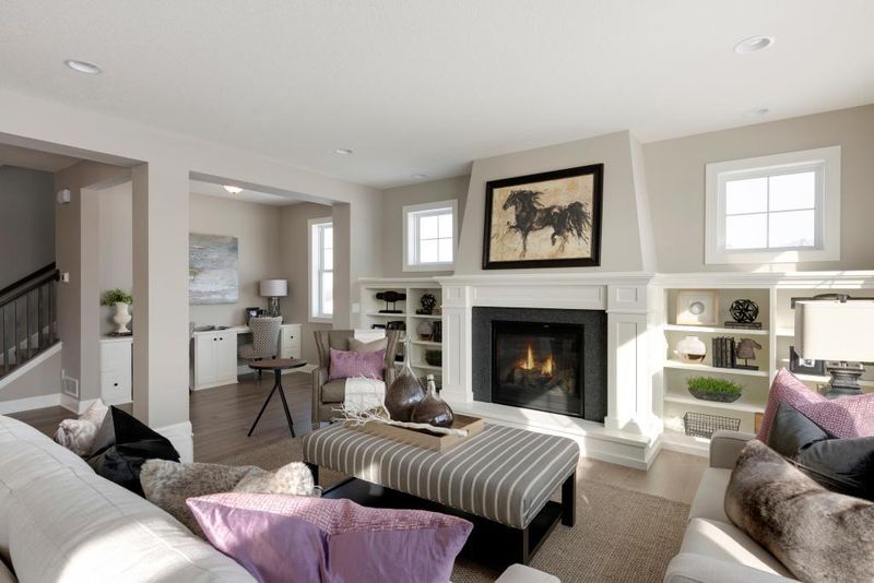5055 Boulder Ln, Chaska, MN 55318