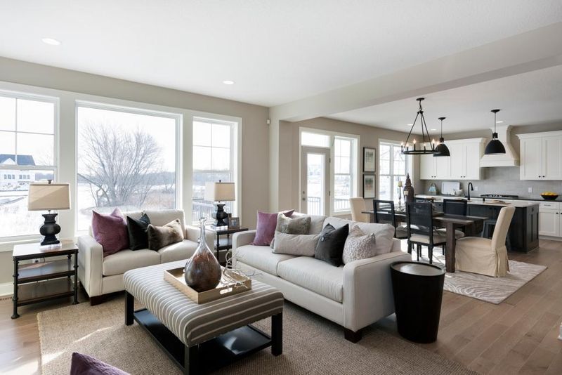 5055 Boulder Ln, Chaska, MN 55318