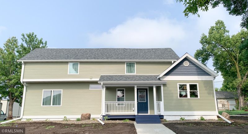 207 3rd Ave SW, Arlington, MN 55307