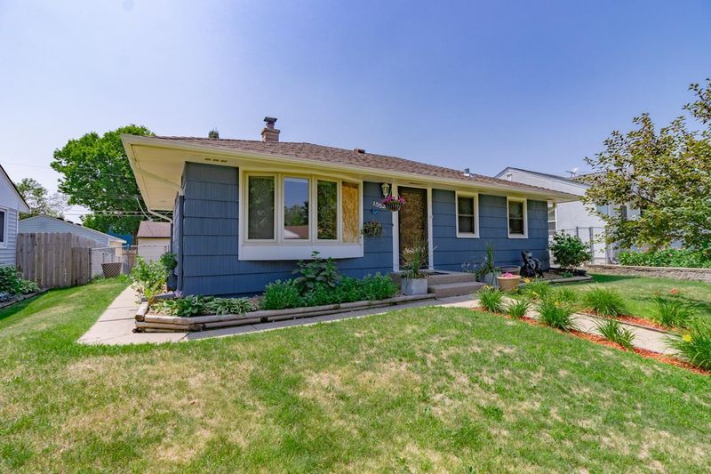 1552 Sherwood Ave, Saint Paul, MN 55106