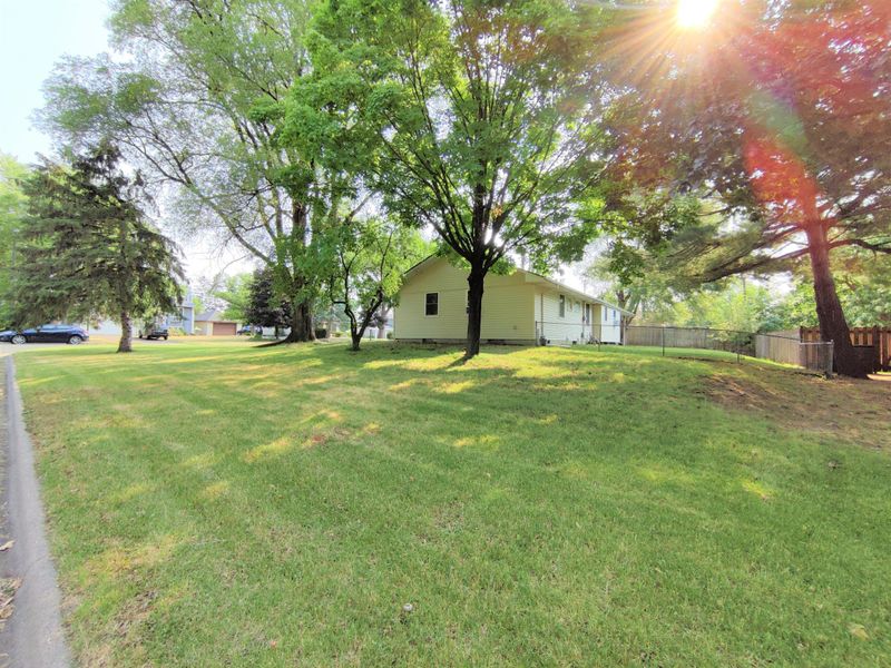4801 78th Ln N, Brooklyn Park, MN 55443
