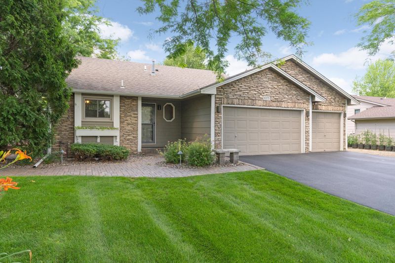 8375 169th St W, Lakeville, MN 55044