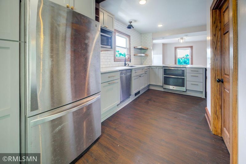 201 Snively Rd, Duluth, MN 55803