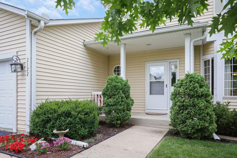 2122 Groveland Way, Shakopee, MN 55379