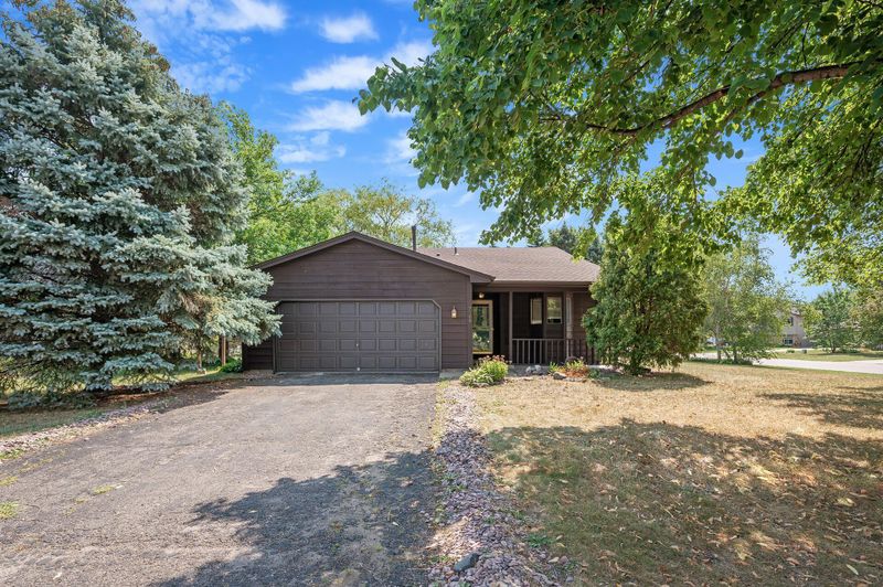 9500 Upton Ave N, Brooklyn Park, MN 55444