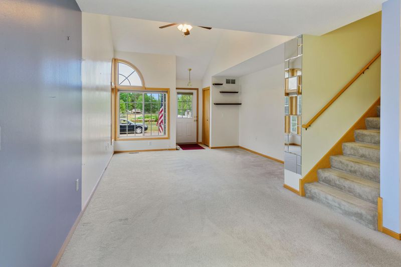 202 11th Ave S, Princeton, MN 55371
