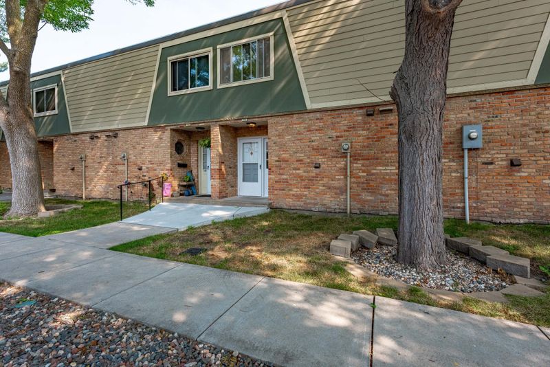 7357 W Franklin Ave, Saint Louis Park, MN 55426