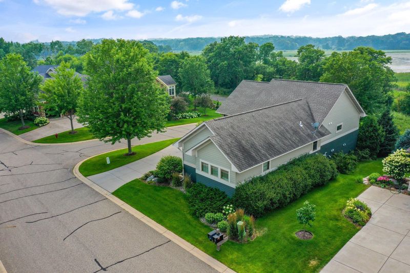 26 Osprey Ct, North Oaks, MN 55127