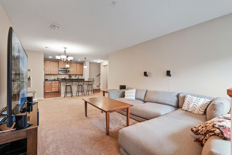 2141 Cedar Grove Trl, Eagan, MN 55122