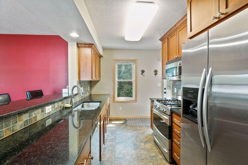 4513 Chatham Rd NE, Columbia Heights, MN 55421