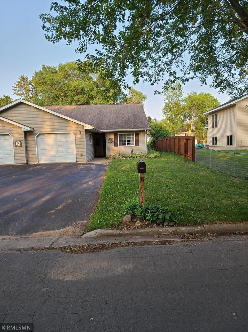 511 7th St SW, Little Falls, MN 56345