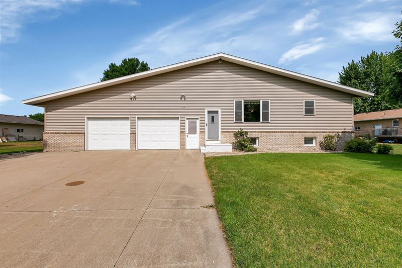 306 Dolphin Ave SE, Avon, MN 56310