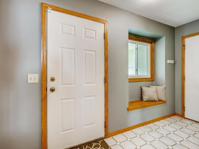 3930 98th Ln NE, Blaine, MN 55014