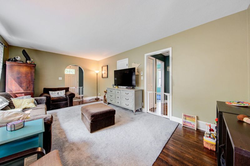 1604 Ross Ave, Saint Paul, MN 55106