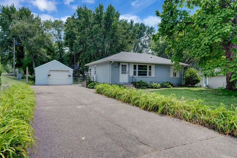 1714 Lark Ave, Maplewood, MN 55109