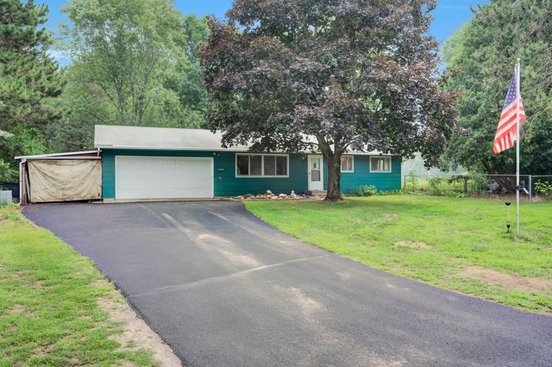 26535 Finley Ave, Wyoming, MN 55092