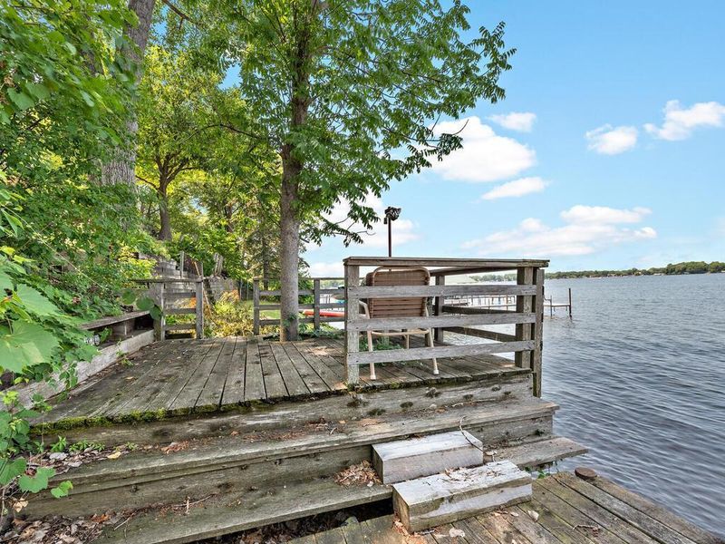 162 W Lake St, Excelsior, MN 55331
