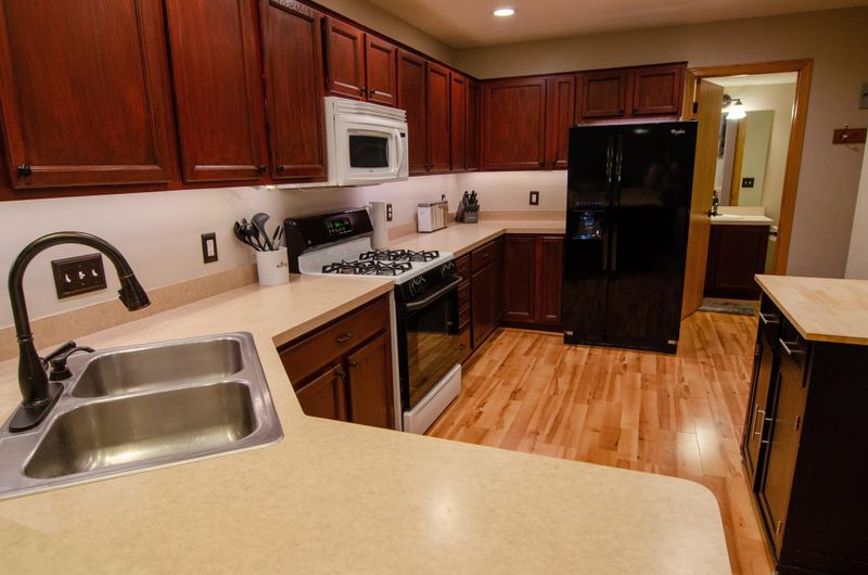 2232 Affirmed Dr, Shakopee, MN 55379