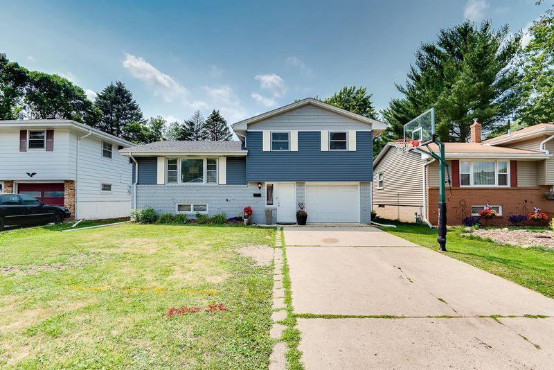 1545 Winchell St, Saint Paul, MN 55106