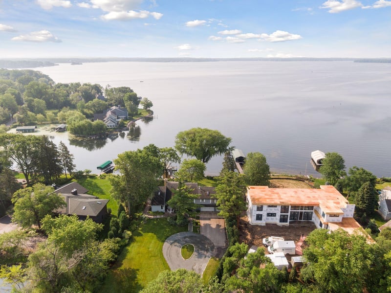 1205 Shoreline Dr, Wayzata, MN 55391