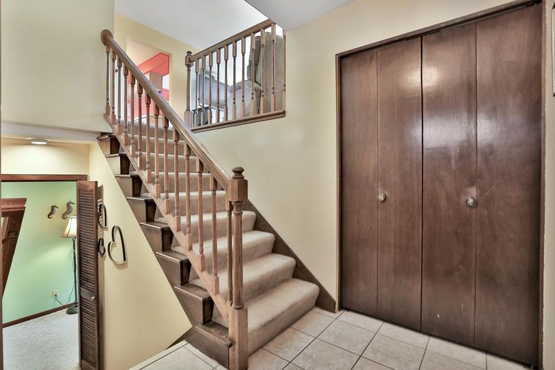 11948 Pendleton Ct, Eden Prairie, MN 55347