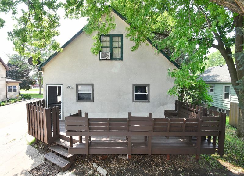 108 6th Ave E, Ellendale, MN 56026